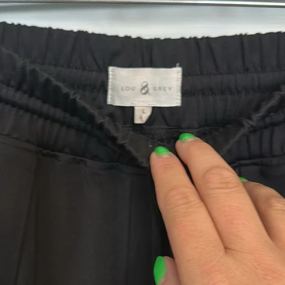 Lou & Grey Luv Stretch joggers with side and back pockets, size L - Picture 4 of 6